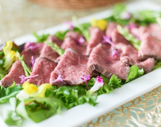 ⾃家製ローストビーフ/シャリアンピンソースの画像